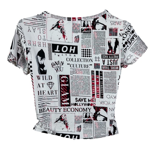 Newspaper short sleeve crop top - Picture 3 of 4